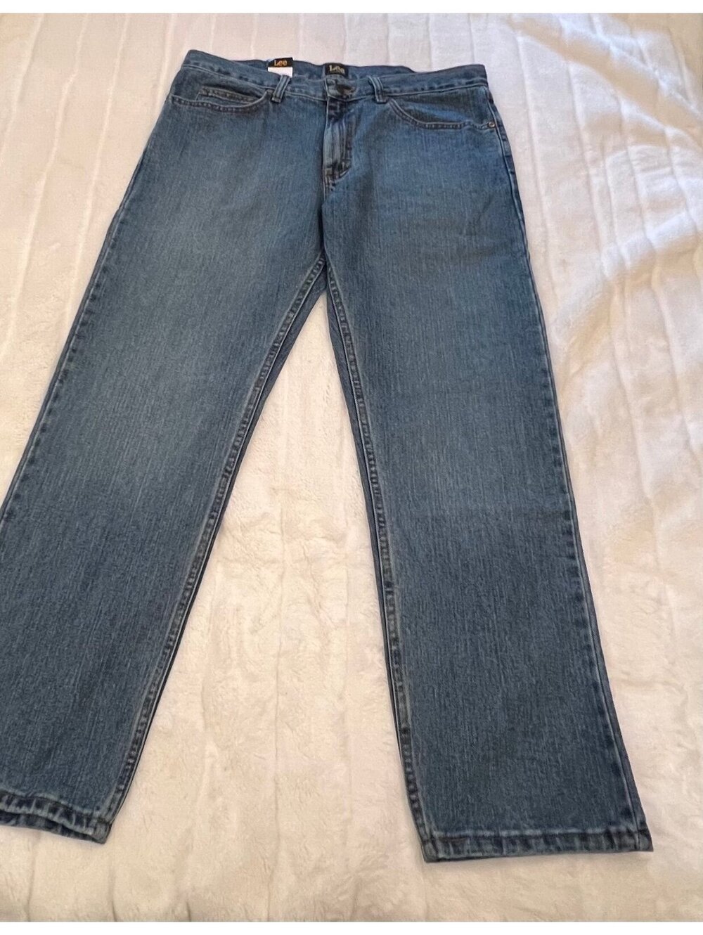 NEW 2020 Lee Mens 36x30 Jeans Regular Fit Straight Leg. Classic blue jeans